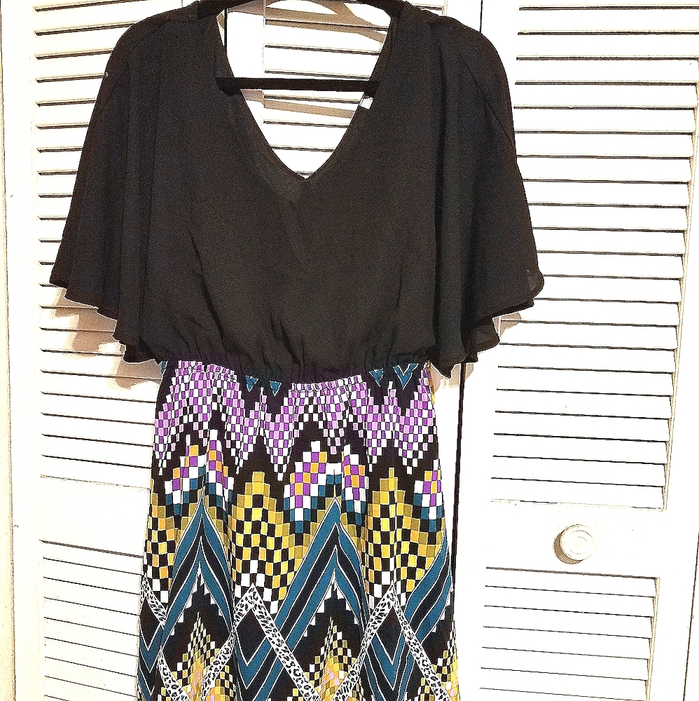 S.H.E. Black Graphic Print Dress